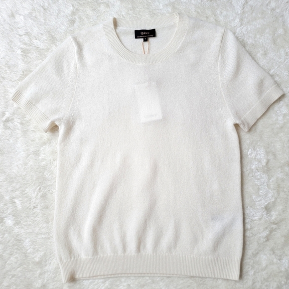 Quince Tops - NWT Quince 100% Mongolian Cashmere Cloud Cocoon Tee, Ivory, S ☁️